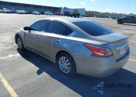 2013 Nissan Altima 2.5 S z USA, uszkodzony, nr VIN 1N4AL3AP1DC908170